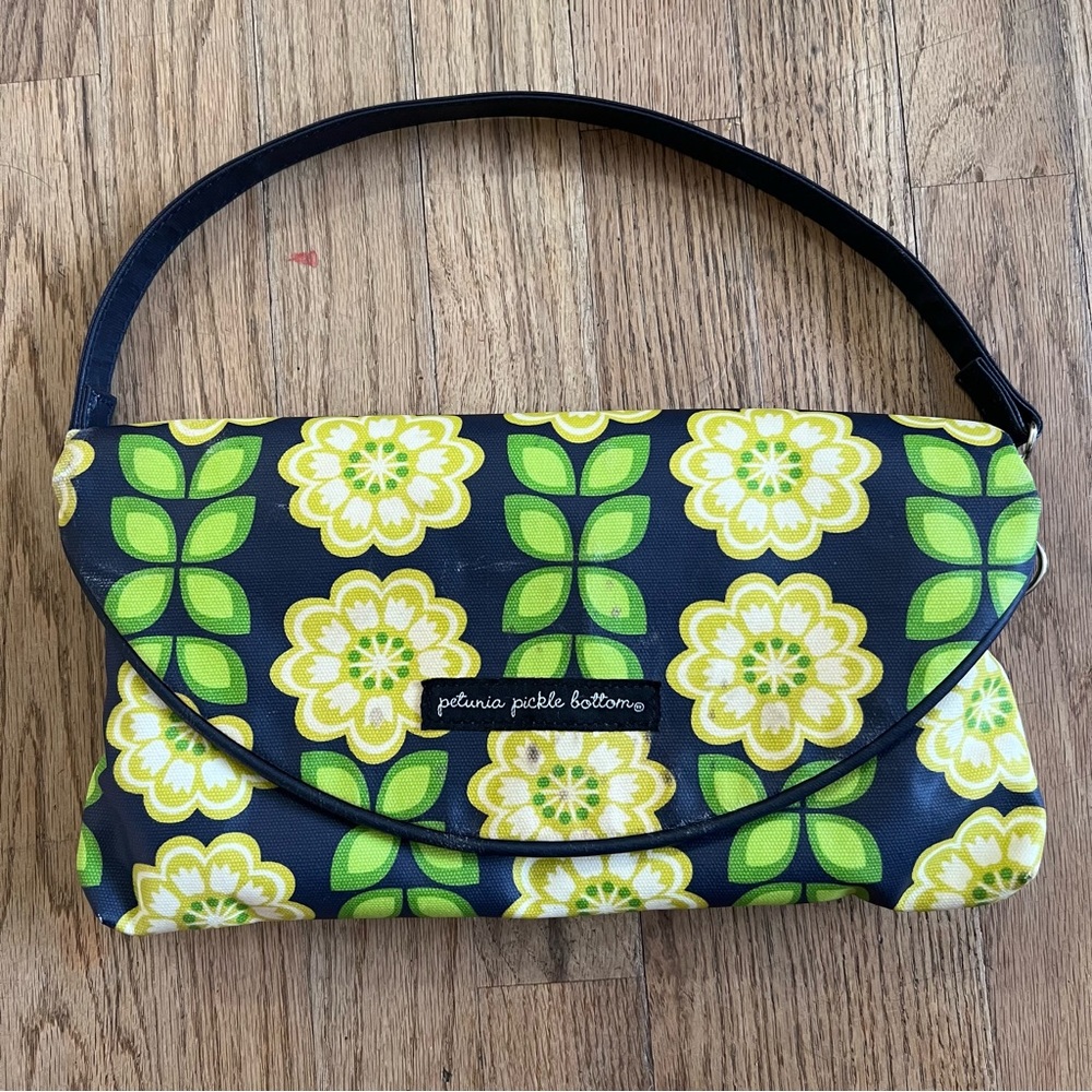 Petunia Pickle Bottom Black‎ and Green Floral Clutch changing pads